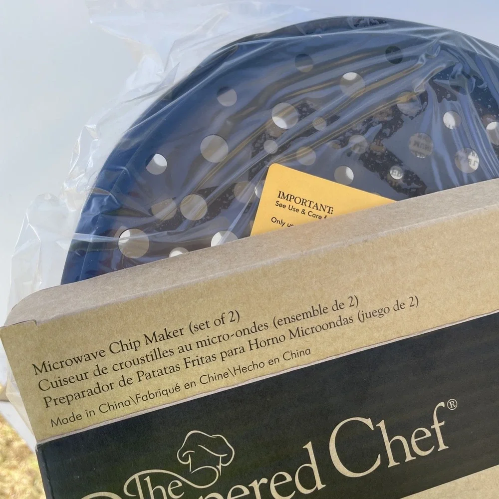 THE PAMPERED CHEF Microwave Chip Maker #1241 Set of 2 New in Box